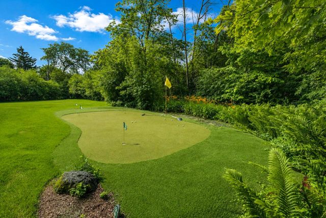 857 E Glenbrook ROAD, Bayside, WI 53217