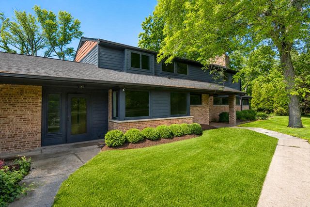 857 E Glenbrook ROAD, Bayside, WI 53217