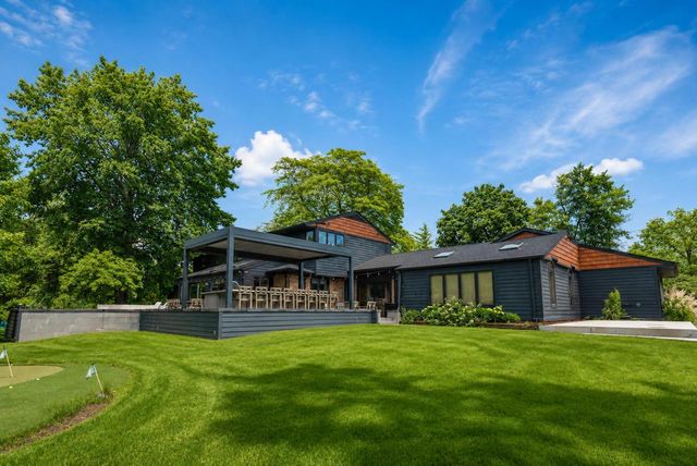 857 E Glenbrook ROAD, Bayside, WI 53217