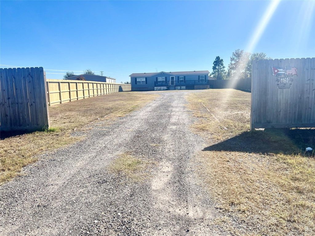 1160 Road 5701, Cleveland, TX 77327