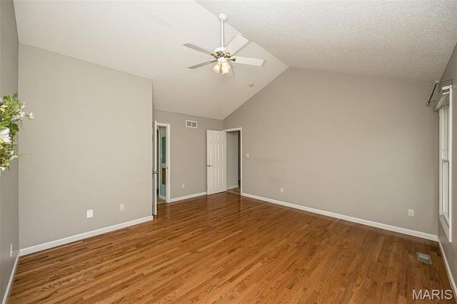 2215 Wild Pigeon Drive, O'fallon, MO 63368