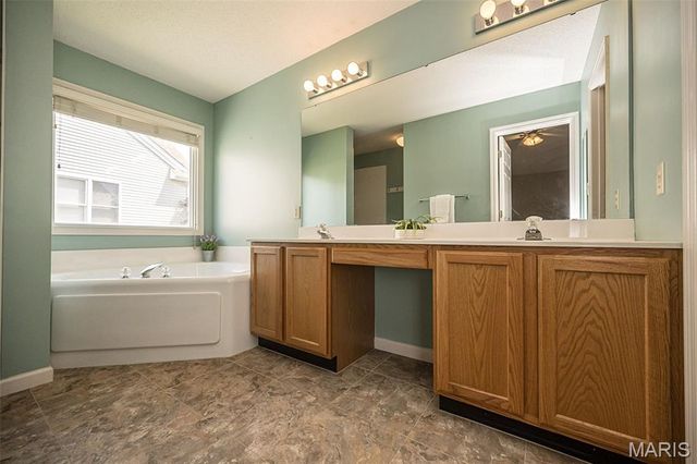 2215 Wild Pigeon Drive, O'fallon, MO 63368