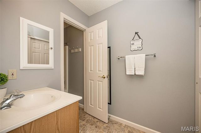 2215 Wild Pigeon Drive, O'fallon, MO 63368
