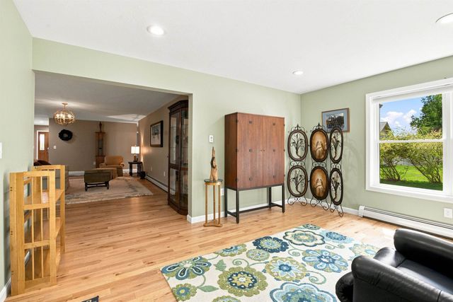 77 Linny Lane, Laconia, NH 03246