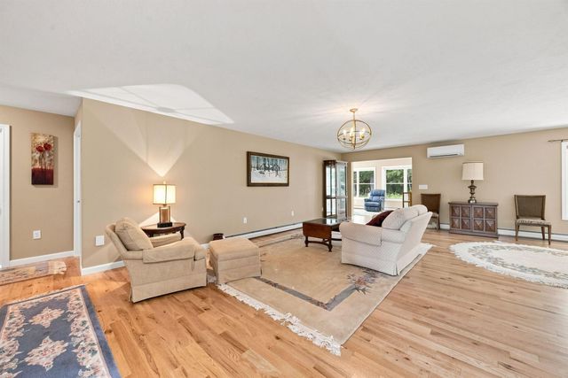 77 Linny Lane, Laconia, NH 03246