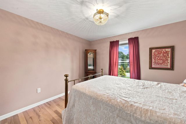 77 Linny Lane, Laconia, NH 03246