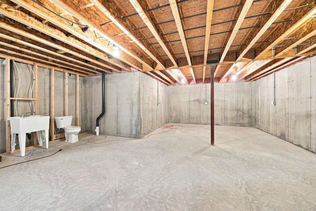 77 Linny Lane, Laconia, NH 03246