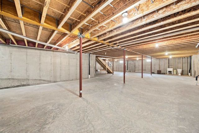 77 Linny Lane, Laconia, NH 03246