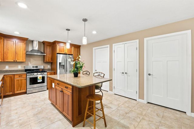 77 Linny Lane, Laconia, NH 03246