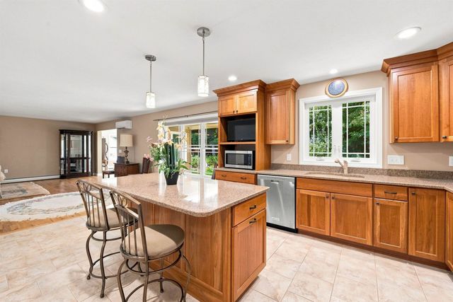 77 Linny Lane, Laconia, NH 03246