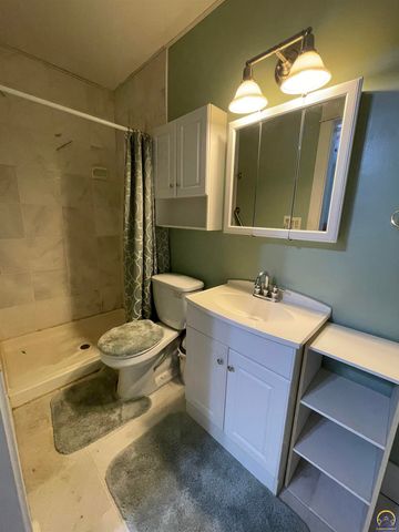 415 Market ST, Emporia, KS 66801