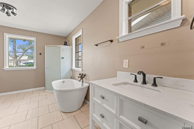 7230 Linda Lee Dr, Denham Springs, LA 70706