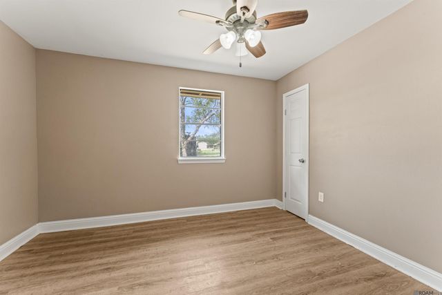 7230 Linda Lee Dr, Denham Springs, LA 70706