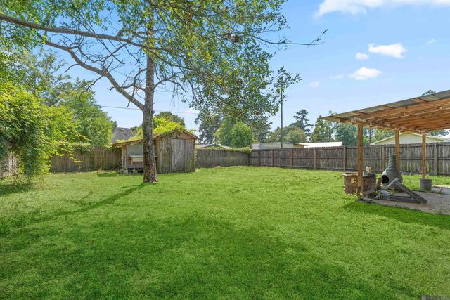 7230 Linda Lee Dr, Denham Springs, LA 70706