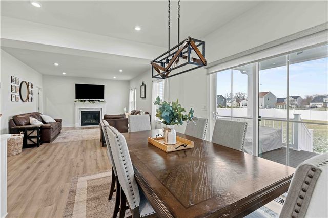 6027 North Ivory Drive, Farmington, NY 14425