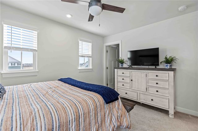 6027 North Ivory Drive, Farmington, NY 14425