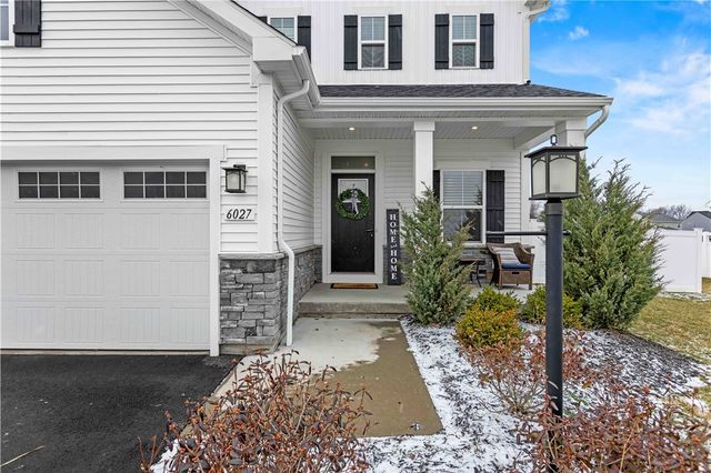 6027 North Ivory Drive, Farmington, NY 14425