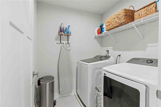 6027 North Ivory Drive, Farmington, NY 14425