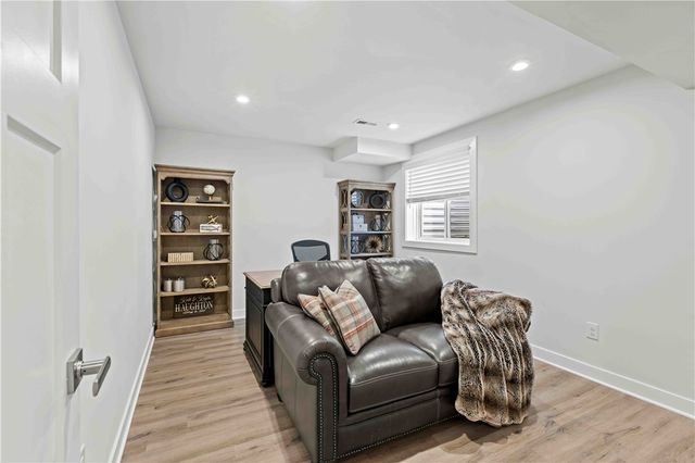 6027 North Ivory Drive, Farmington, NY 14425