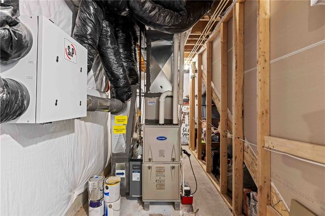 6027 North Ivory Drive, Farmington, NY 14425