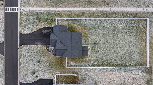 6027 North Ivory Drive, Farmington, NY 14425