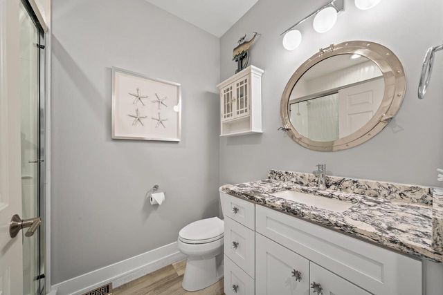 401 Abbey Ridge COURT, Fontana, WI 53125