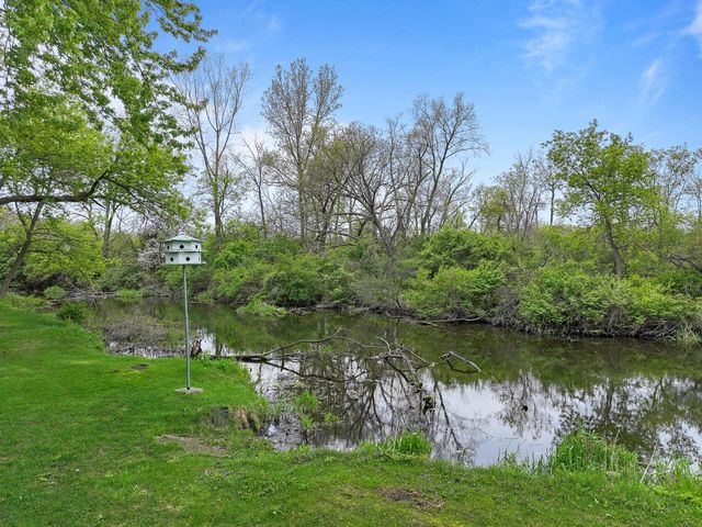401 Abbey Ridge COURT, Fontana, WI 53125