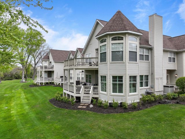 401 Abbey Ridge COURT, Fontana, WI 53125