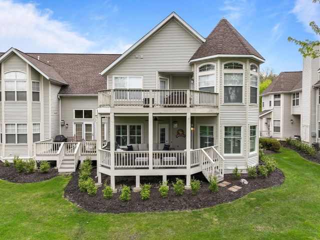 401 Abbey Ridge COURT, Fontana, WI 53125