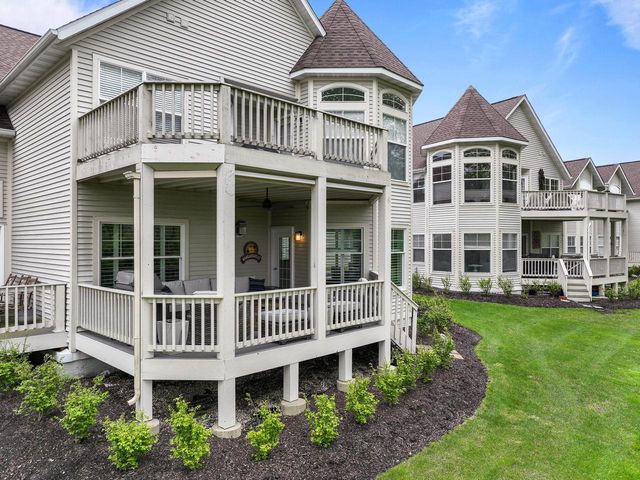 401 Abbey Ridge COURT, Fontana, WI 53125