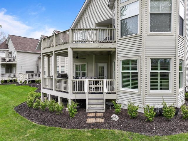 401 Abbey Ridge COURT, Fontana, WI 53125