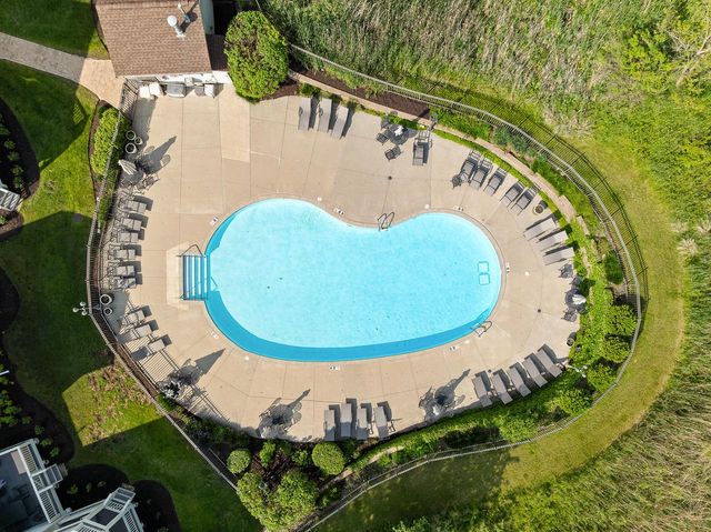 401 Abbey Ridge COURT, Fontana, WI 53125