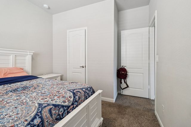 1336 Pleasant Knoll Trail, Aubrey, TX 76227