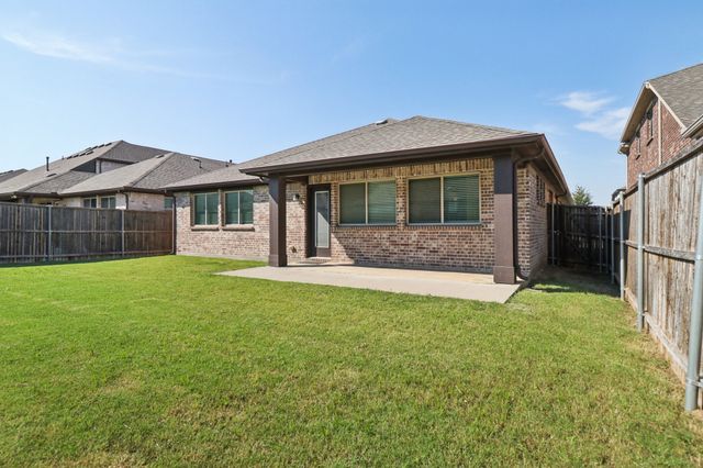 1336 Pleasant Knoll Trail, Aubrey, TX 76227