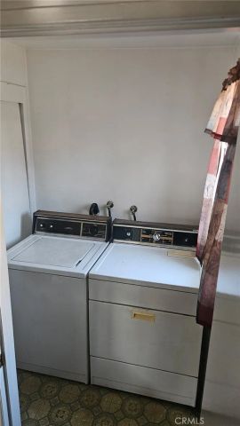 901 E 102nd, Los Angeles, CA 90002