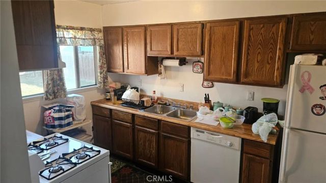 901 E 102nd, Los Angeles, CA 90002