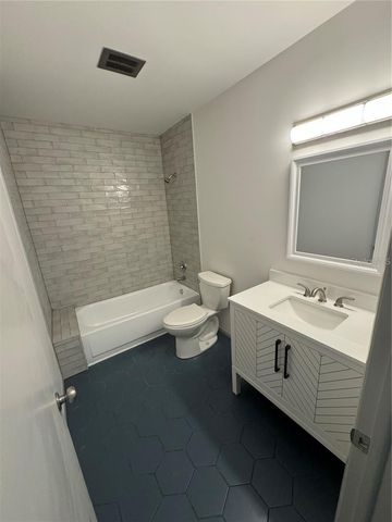 2072 AUSTRALIA WAY W 48, Clearwater, FL 33763