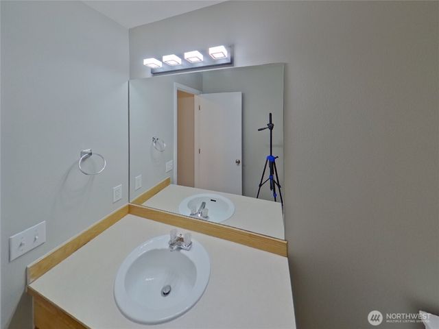 4110 45Th Avenue NE, Tacoma, WA 98422