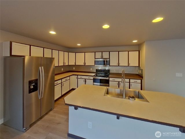 4110 45Th Avenue NE, Tacoma, WA 98422