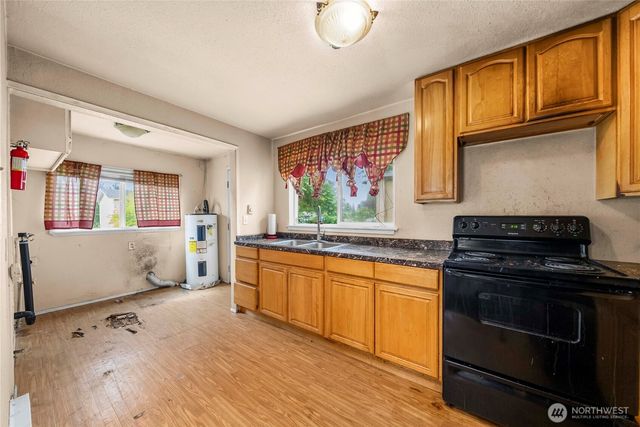 1821 S 19th Street, Tacoma, WA 98405