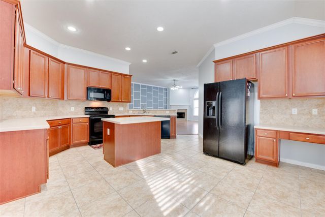 7131 Sundance Meadows Lane, Richmond, TX 77407