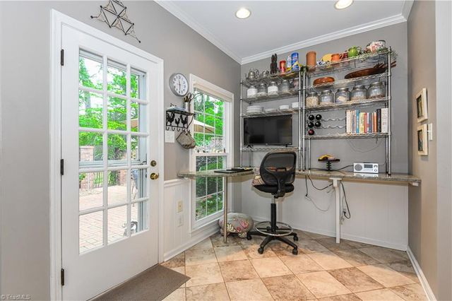 33 Fountain Manor Drive A, Greensboro, NC 27405