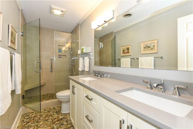 33 Fountain Manor Drive A, Greensboro, NC 27405