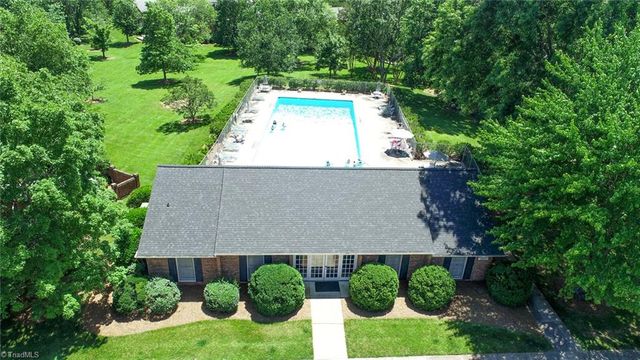 33 Fountain Manor Drive A, Greensboro, NC 27405