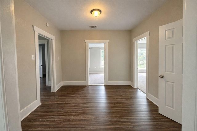 716 Olive Street, Wharton, TX 77488