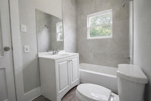716 Olive Street, Wharton, TX 77488