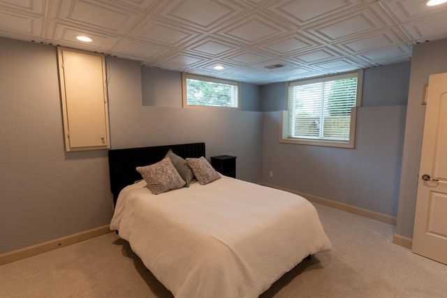 522 E TALLGRASS DRIVE, Appleton, WI 54913