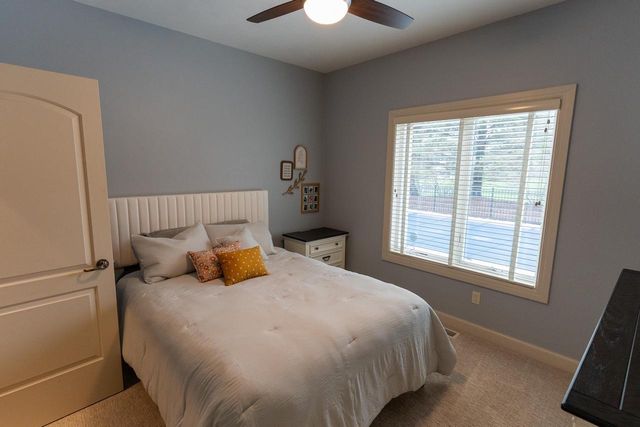 522 E TALLGRASS DRIVE, Appleton, WI 54913