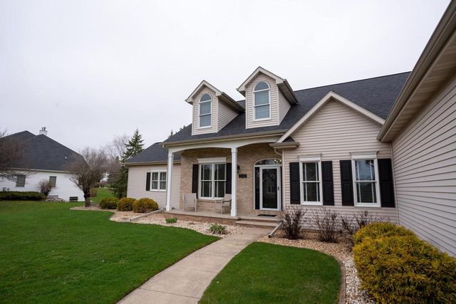 522 E TALLGRASS DRIVE, Appleton, WI 54913