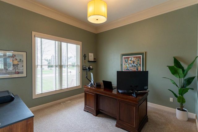 522 E TALLGRASS DRIVE, Appleton, WI 54913